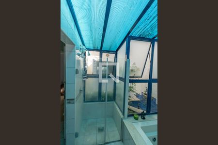 Casa à venda com 241m², 5 quartos e 4 vagas Casa à venda com 241m², 5 quartos e 4 vagasBanheiro da Suíte