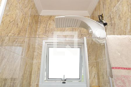 Casa à venda com 158m², 3 quartos e 4 vagasBanheiro - Quarto 1