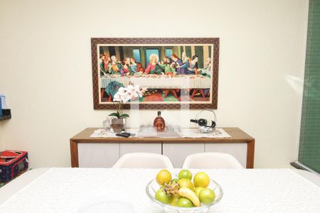 Casa à venda com 158m², 3 quartos e 4 vagasCopa