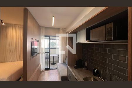 Cozinha e sala  de kitnet/studio à venda com 1 quarto, 50m² em Pinheiros, São Paulo