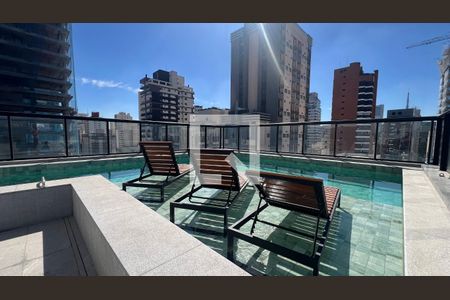 Studio à venda com 39m², 1 quarto e sem vaga Studio à venda com 39m², 1 quarto e sem vagaPiscina