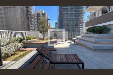 Studio à venda com 39m², 1 quarto e sem vaga Studio à venda com 39m², 1 quarto e sem vagaTerraço