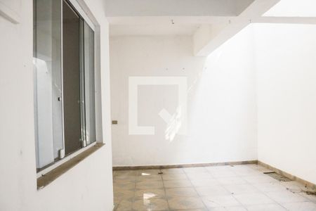 Casa para alugar com 132m², 2 quartos e 1 vaga Casa para alugar com 132m², 2 quartos e 1 vagaÁrea de Serviço
