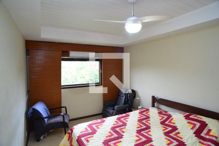 Suíte Principal de casa de condomínio à venda com 4 quartos, 432m² em Barra da Tijuca, Rio de Janeiro