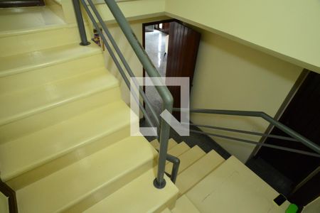 Escada 2º Piso de casa de condomínio à venda com 4 quartos, 432m² em Barra da Tijuca, Rio de Janeiro