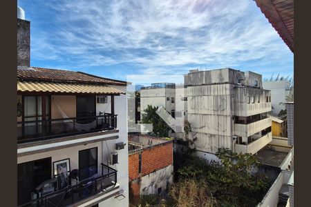 Apartamento à venda com 329m², 4 quartos e 2 vagasVaranda da suite 1 e do quarto 1