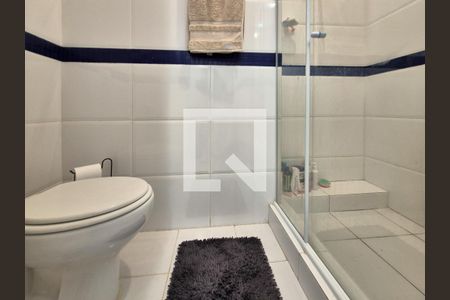 Apartamento à venda com 329m², 4 quartos e 2 vagasBanheiro 2