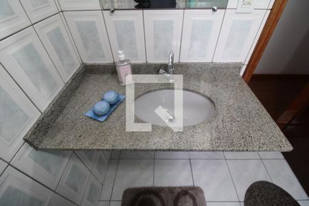 Apartamento à venda com 100m², 3 quartos e 2 vagasQuarto 1 - Banheiro