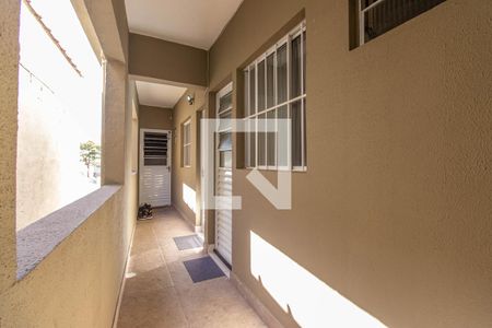 Apartamento para alugar com 18m², 1 quarto e sem vagaEntrada e corredor