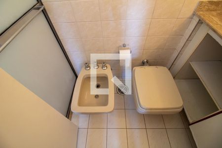 Apartamento à venda com 100m², 3 quartos e 2 vagasBanheiro da Suíte