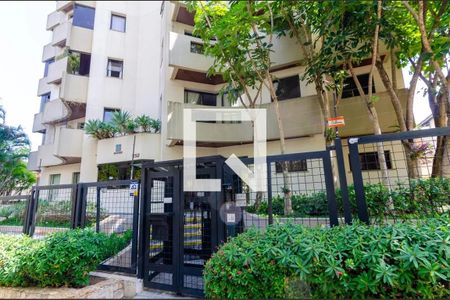 Apartamento à venda com 100m², 3 quartos e 2 vagasFachada e portaria