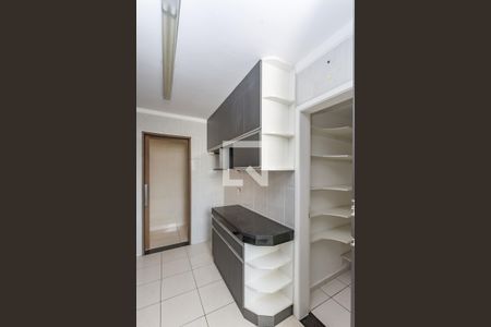 Apartamento para alugar com 163m², 3 quartos e 2 vagas Apartamento para alugar com 163m², 3 quartos e 2 vagasCozinha