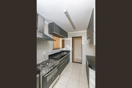 Apartamento para alugar com 163m², 3 quartos e 2 vagas Apartamento para alugar com 163m², 3 quartos e 2 vagasCozinha