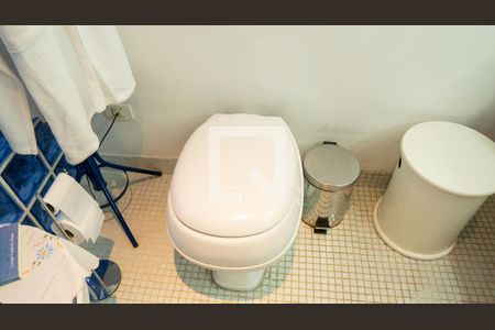 Apartamento à venda com 425m², 4 quartos e 1 vagaBanheiro da Suíte 2