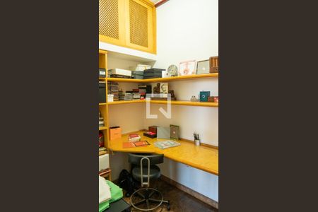 Apartamento à venda com 425m², 4 quartos e 1 vagaEscritório