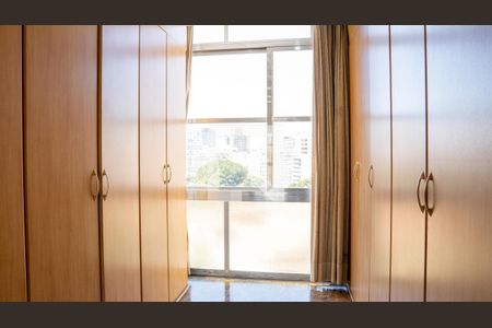 Apartamento à venda com 425m², 4 quartos e 1 vagaCloset