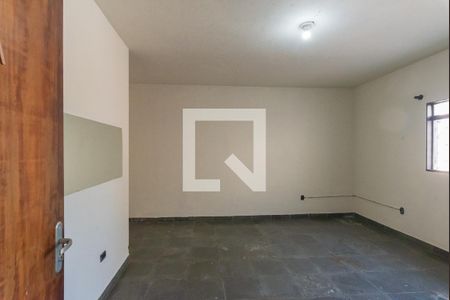 Casa à venda com 178m², 3 quartos e 4 vagasQuarto de Serviço