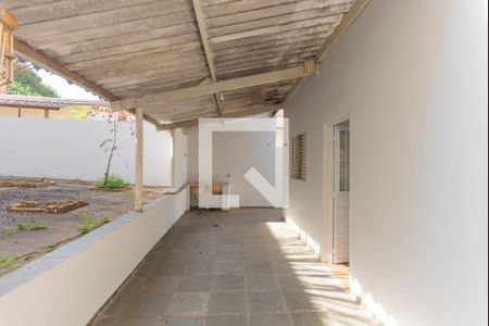 Casa à venda com 178m², 3 quartos e 4 vagasÁrea de Serviço