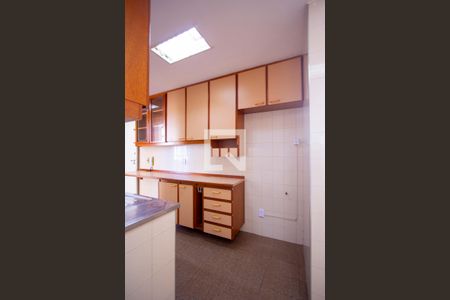 Apartamento para alugar com 90m², 2 quartos e 1 vagaCozinha