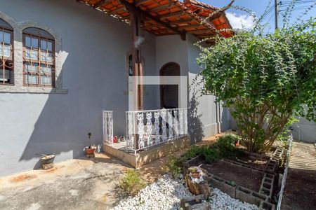 Casa à venda com 200m², 3 quartos e 1 vagaEntrada
