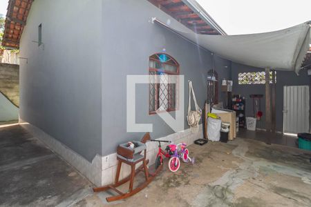 Casa à venda com 200m², 3 quartos e 1 vagaQuintal
