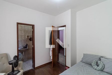 Casa à venda com 200m², 3 quartos e 1 vagaSuíte 