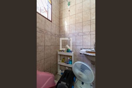 Casa à venda com 200m², 3 quartos e 1 vagaBanheiro da suíte 