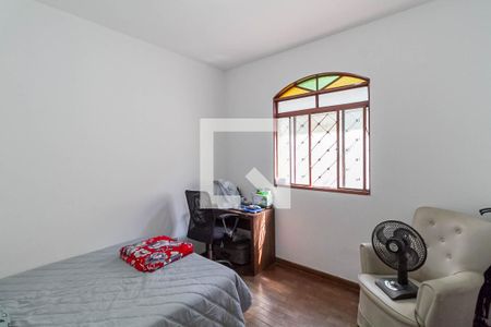 Casa à venda com 200m², 3 quartos e 1 vagaSuíte 