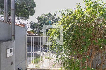 Vista da sala  de casa à venda com 3 quartos, 200m² em Planalto, Belo Horizonte