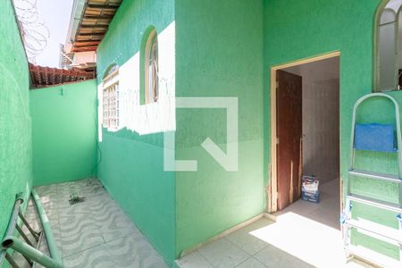 Casa à venda com 70m², 2 quartos e 1 vaga Casa à venda com 70m², 2 quartos e 1 vagaÁrea externa
