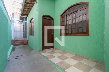 Casa à venda com 70m², 2 quartos e 1 vaga Casa à venda com 70m², 2 quartos e 1 vagaEntrada
