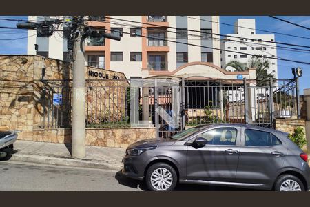 Apartamento para alugar com 67m², 2 quartos e 2 vagasFachada