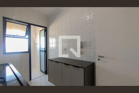 Apartamento para alugar com 67m², 2 quartos e 2 vagasCozinha
