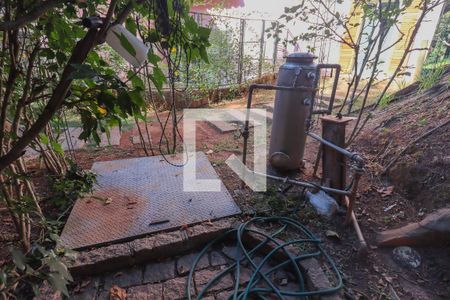 Casa de condomínio à venda com 5000m², 6 quartos e 3 vagasQuintal