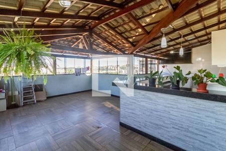 Apartamento à venda com 150m², 3 quartos e 3 vagasCobertura