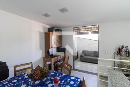 Apartamento à venda com 150m², 3 quartos e 3 vagasCobertura - Sala 2
