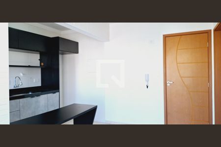 Sala de apartamento para alugar com 1 quarto, 40m² em Aviação, Praia Grande