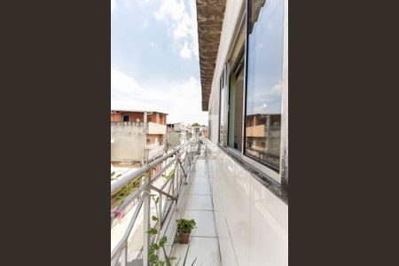 Casa à venda com 255m², 3 quartos e 2 vagas Casa à venda com 255m², 3 quartos e 2 vagasVaranda Casa 2