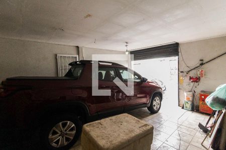 Casa à venda com 255m², 3 quartos e 2 vagas Casa à venda com 255m², 3 quartos e 2 vagasGaragem