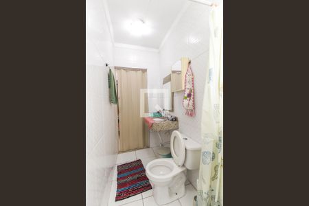 Casa à venda com 255m², 3 quartos e 2 vagas Casa à venda com 255m², 3 quartos e 2 vagasBanheiro da Suíte Casa 2