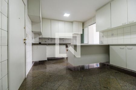 Apartamento à venda com 165m², 3 quartos e 2 vagasCozinha