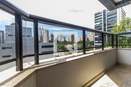 Apartamento à venda com 165m², 3 quartos e 2 vagasVaranda