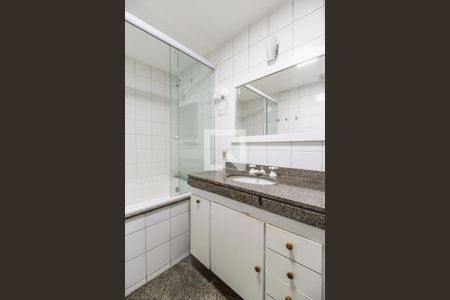 Apartamento à venda com 165m², 3 quartos e 2 vagasBanheiro da Suíte master