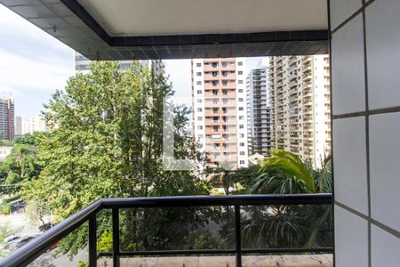 Apartamento à venda com 165m², 3 quartos e 2 vagasVista do Quarto 2