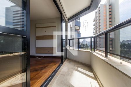 Apartamento à venda com 165m², 3 quartos e 2 vagasVaranda