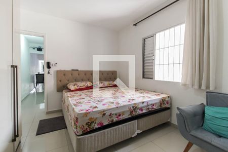 Casa à venda com 50m², 2 quartos e sem vagaSuíte