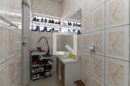 Casa à venda com 50m², 2 quartos e sem vagaBanheiro da Suíte