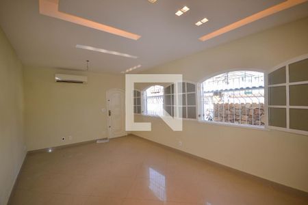 Sala de casa para alugar com 2 quartos, 127m² em Califórnia, Nova Iguaçu