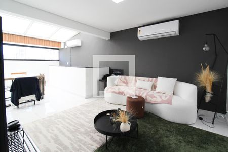 Sala de apartamento para alugar com 1 quarto, 75m² em Moema, São Paulo