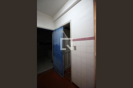 Casa à venda com 100m², 3 quartos e 4 vagas Casa à venda com 100m², 3 quartos e 4 vagasÁrea de Serviço